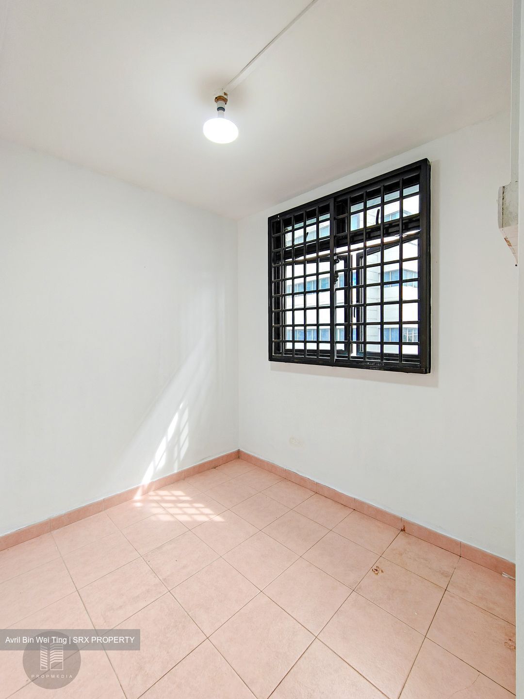 Blk 52 Sims Place (Geylang), HDB Executive #573017571